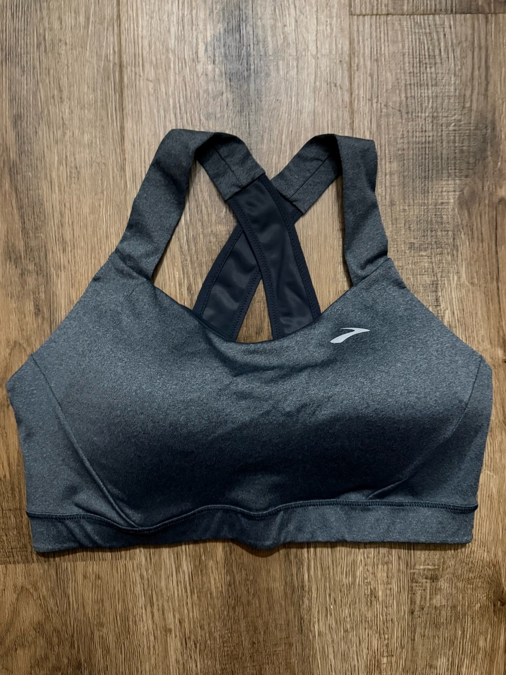 NWOT Brooks Sports Bra